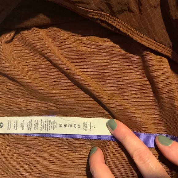 lululemon athletica convertible ripstop hiking jacket sz 6 - Picture 3 of 4